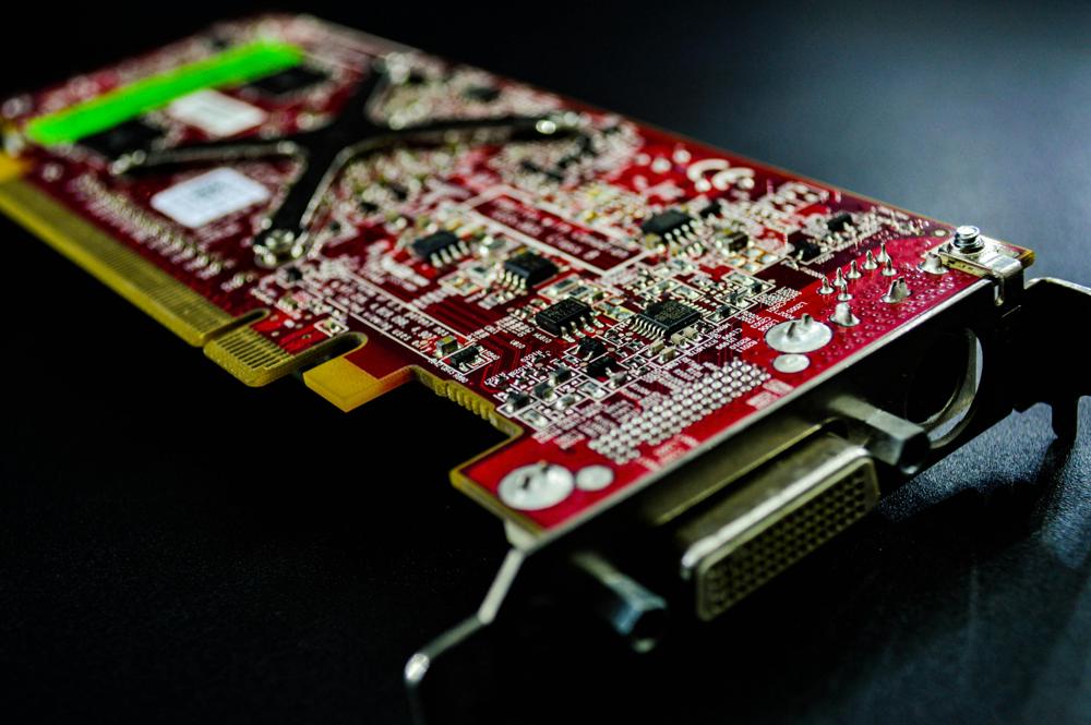 graphics card-f86dec30ee0c42fb803fad664c17cc70.jpg graphics card